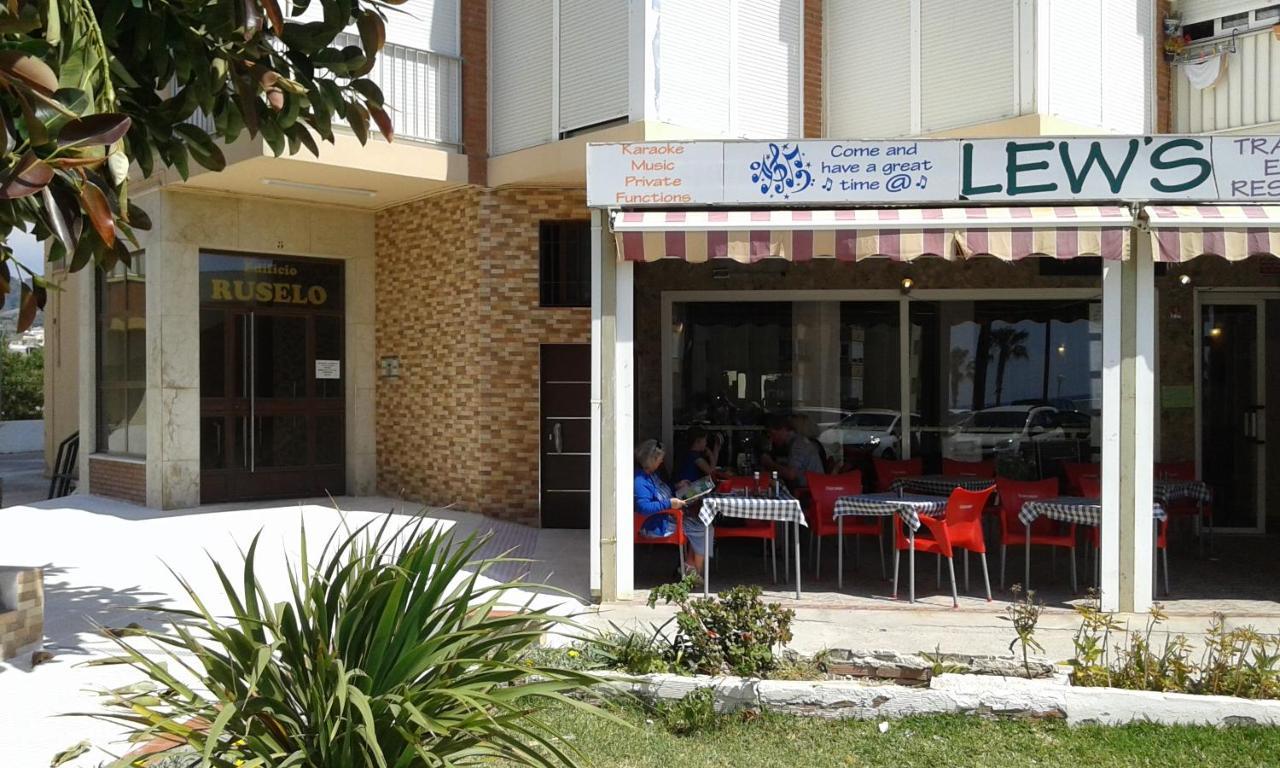 Ruselo-R706 Apartment Torrox Bagian luar foto