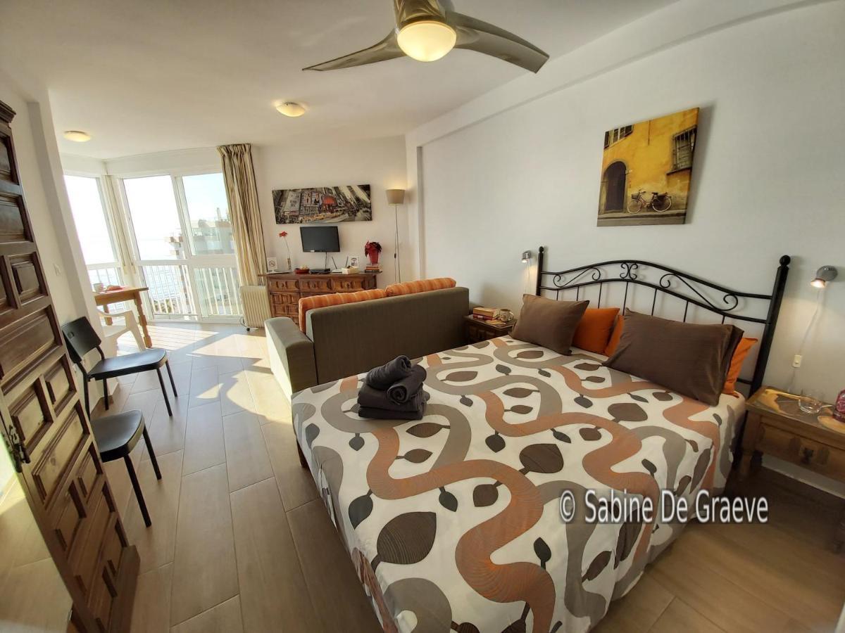 Ruselo-R706 Apartment Torrox Bagian luar foto