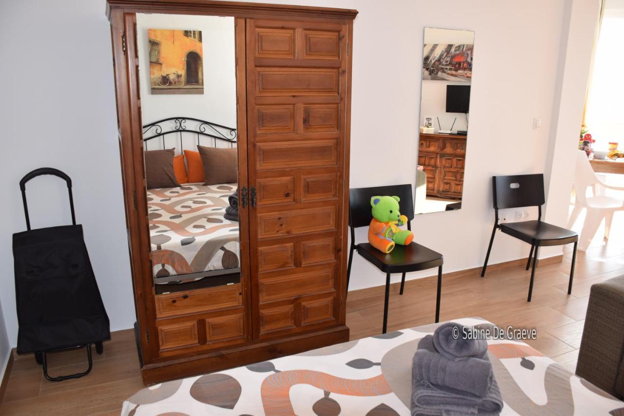 Ruselo-R706 Apartment Torrox Bagian luar foto